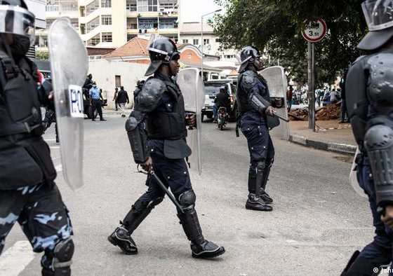 Agente Do Sinse Apanhado A Espiar Instalações Da Unita Em Viana Radio Angola 