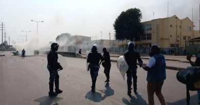 Polícia detém activistas antes de marcha de sábado contra restrições impostas pelo GPL