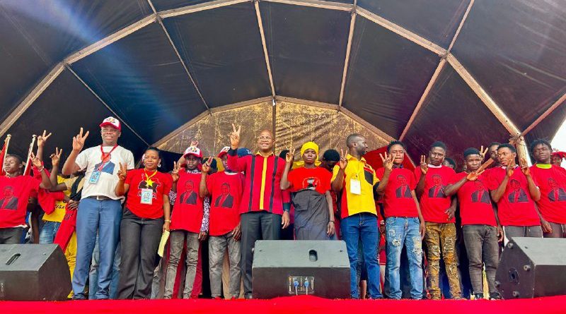 Cuanza-Norte: Mais de 50 militantes abandonam UNITA e ingressam no MPLA no durante festividades do 10 de Dezembro