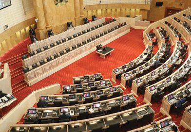 Parlamento angolano aprova OGE 2026 com voto contra da UNITA Parlamento angolano aprova OGE 2026 com voto contra da UNITA