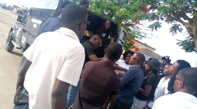 Benguela: Polícia Nacional impede manifestação pacífica contra abuso sexual e detém mais de 20 activistas