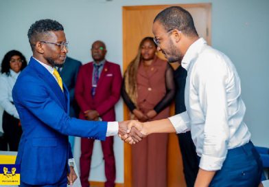 Jornalista Fábio Barros assume cargo de secretário para comunicação e imprensa do Partido Liberal em Luanda Jornalista Fábio Barros assume cargo de secretário para comunicação e imprensa do Partido Liberal em Luanda