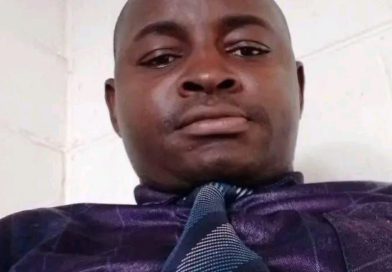 Funcionário da secretaria da Faculdade de Engenharia acusado de chantagear e coagir estudantes para obter favores sexuais em troca de notas