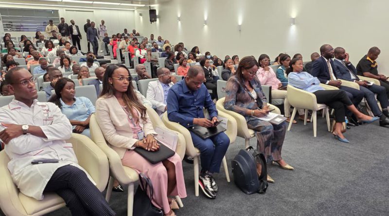 Ministério da Saúde envia para o Brasil novos bolseiros para formação em diversas especialidades do sector Ministério da Saúde envia para o Brasil novos bolseiros para formação em diversas especialidades do sector