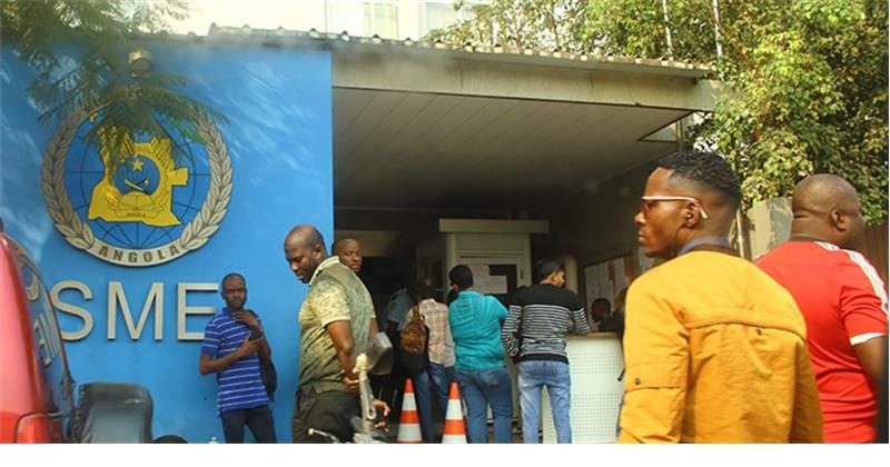 SME: Detenções arbitrárias de estrangeiros pode inibir investimentos em Angola: Mais de 120 indianos e eritreus detidos na Zona Económica SME: Detenções arbitrárias de estrangeiros pode inibir investimentos em Angola: Mais de 120 indianos e eritreus detidos na Zona Económica