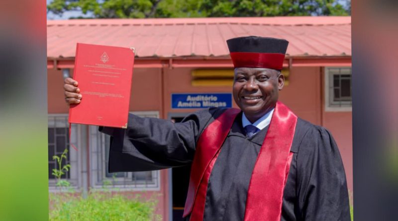 Bernardo Bumba conclui Mestrado em Ciências Jurídico-Económicas e Desenvolvimento com distinção