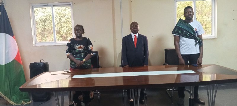 Luanda: PRS critica aumento da pobreza e miséria nas famílias após 24 anos de Paz efectiva Luanda: PRS critica aumento da pobreza e miséria nas famílias após 24 anos de Paz efectiva