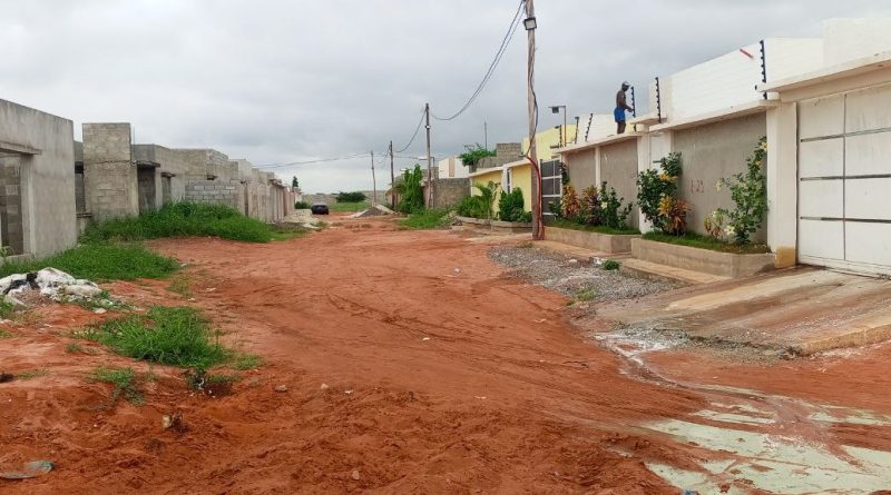 Condomínio Vila Lisboa nega venda de imóveis a mais de uma pessoa