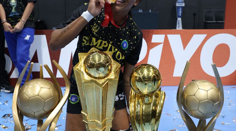 Angola volta brilhar no andebol internacional com Francisca Araújo na Turquia Angola volta brilhar no andebol internacional com Francisca Araújo na Turquia