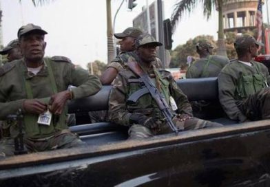 Denúncia acusa oficiais da Casa Militar de alegado desvio de salários e abuso de poder Denúncia acusa oficiais da Casa Militar de alegado desvio de salários e abuso de poder