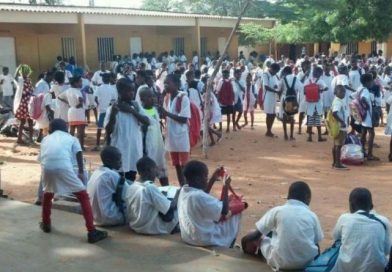 Pais e encarregados contestam qualidade da merenda escolar na província do Cuanza-Sul Pais e encarregados contestam qualidade da merenda escolar na província do Cuanza-Sul
