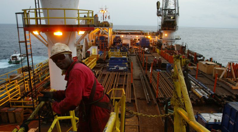 Chevron e Exxon Mobil reportam quase USD 9 mil milhões em pagamentos de impostos sobre Petróleo e Gás em Angola (2023 e 2024) Chevron e Exxon Mobil reportam quase USD 9 mil milhões em pagamentos de impostos sobre Petróleo e Gás em Angola (2023 e 2024)