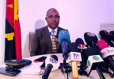 Viana: Jorge Cassule acusa administrador municipal de agir como “árbitro e jogador” ao mesmo tempo na disputa de terreno Viana: Jorge Cassule acusa administrador municipal de agir como “árbitro e jogador” ao mesmo tempo na disputa de terreno