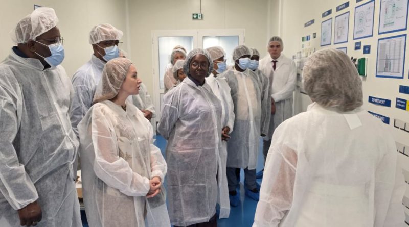 Ministra da Saúde reforça cooperação com Sérvia e abre novas perspectivas para indústria farmacêutica em Angola Ministra da Saúde reforça cooperação com Sérvia e abre novas perspectivas para indústria farmacêutica em Angola