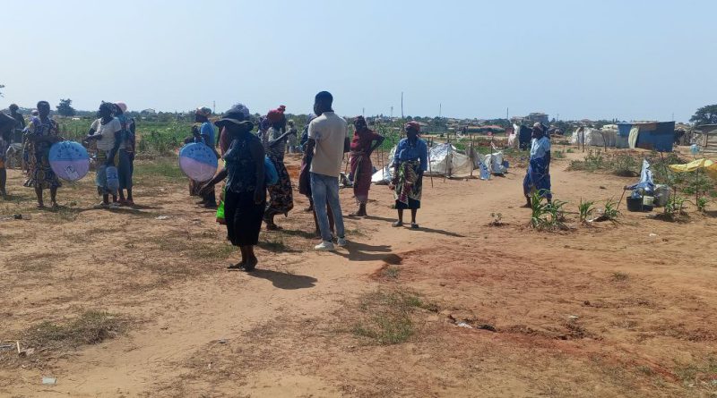 Camama: Administradoração da Camama acusada de destruir e queimar bens de famílias vulneráveis acolhidas pela Konda Marta Camama: Administradoração da Camama acusada de destruir e queimar bens de famílias vulneráveis acolhidas pela Konda Marta