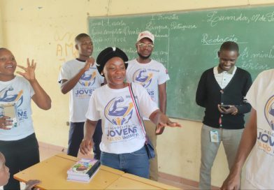 Associação Jovens de Alto Impacto doa material escolar a mais de 200 alunos no Bairro Ana Nguengue Associação Jovens de Alto Impacto doa material escolar a mais de 200 alunos no Bairro Ana Nguengue